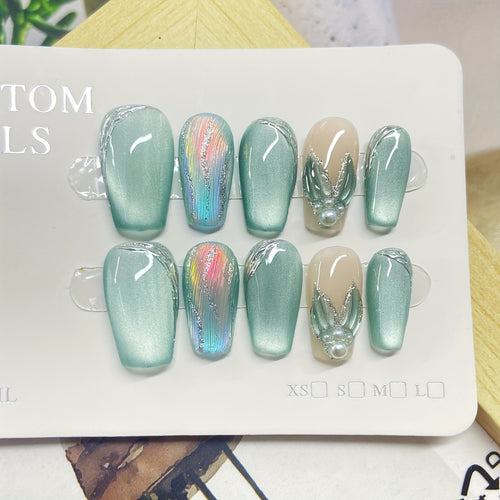 10-Piece Set Short Ballet Press On Nails in Green Tone with Aurora Mermaid Holographic Effect and Pearl Embellishments