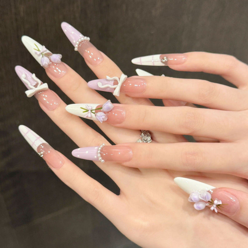 Pure handmade Romantic Purple Yu Spring and summer three-dimensional tulips are cold and have a white temperament